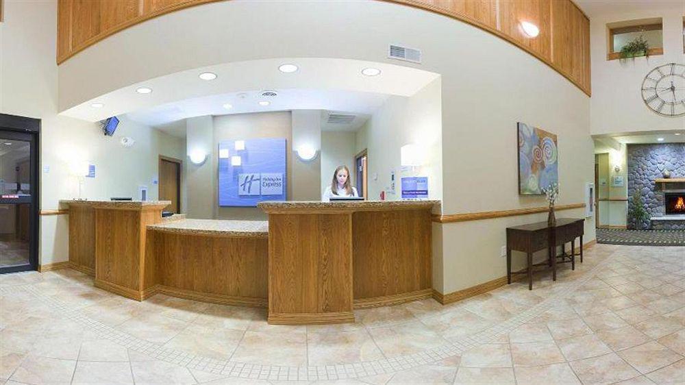 Holiday Inn Express Hotel & Suites Antigo By Ihg Eksteriør bilde