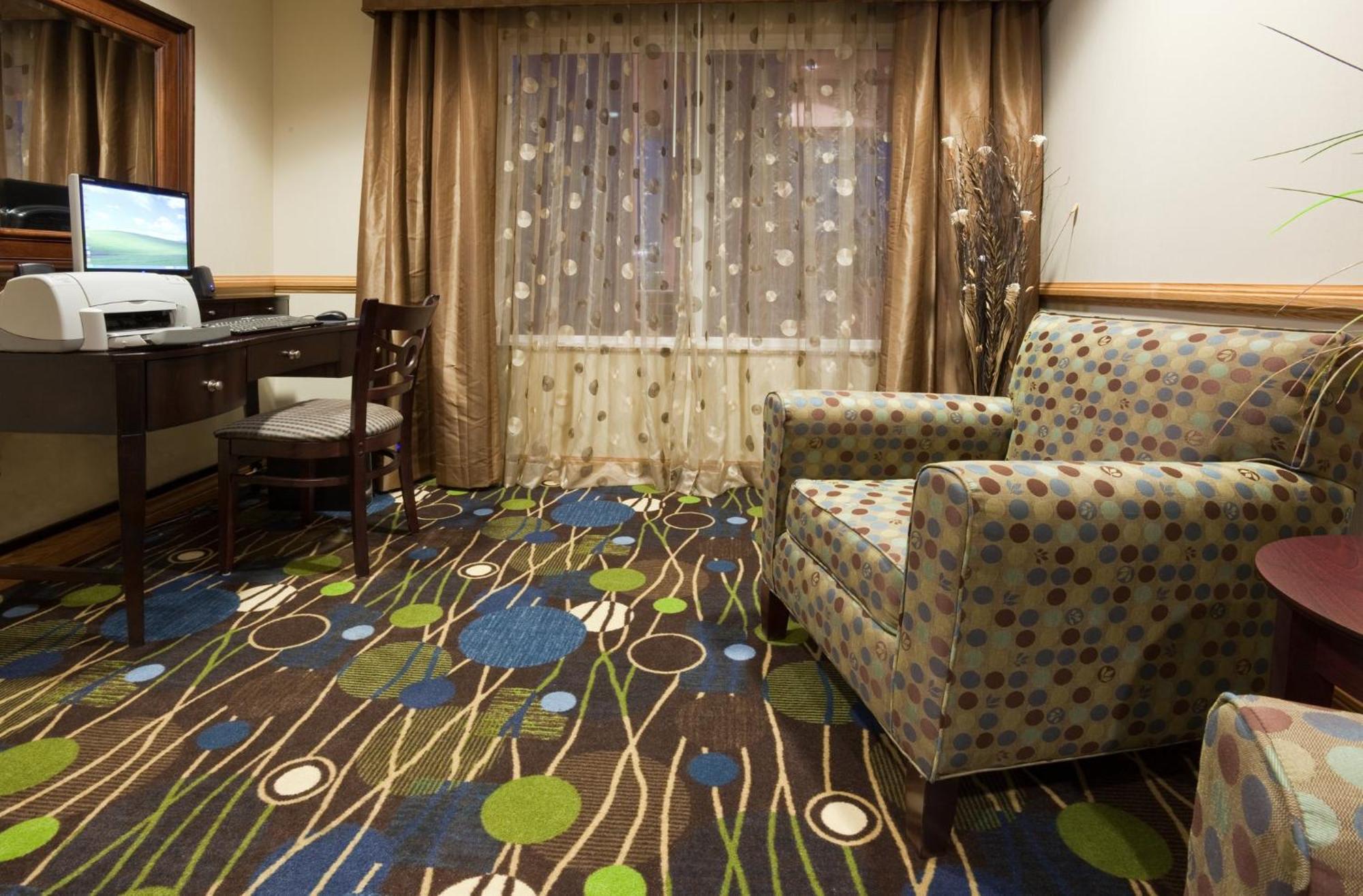 Holiday Inn Express Hotel & Suites Antigo By Ihg Eksteriør bilde
