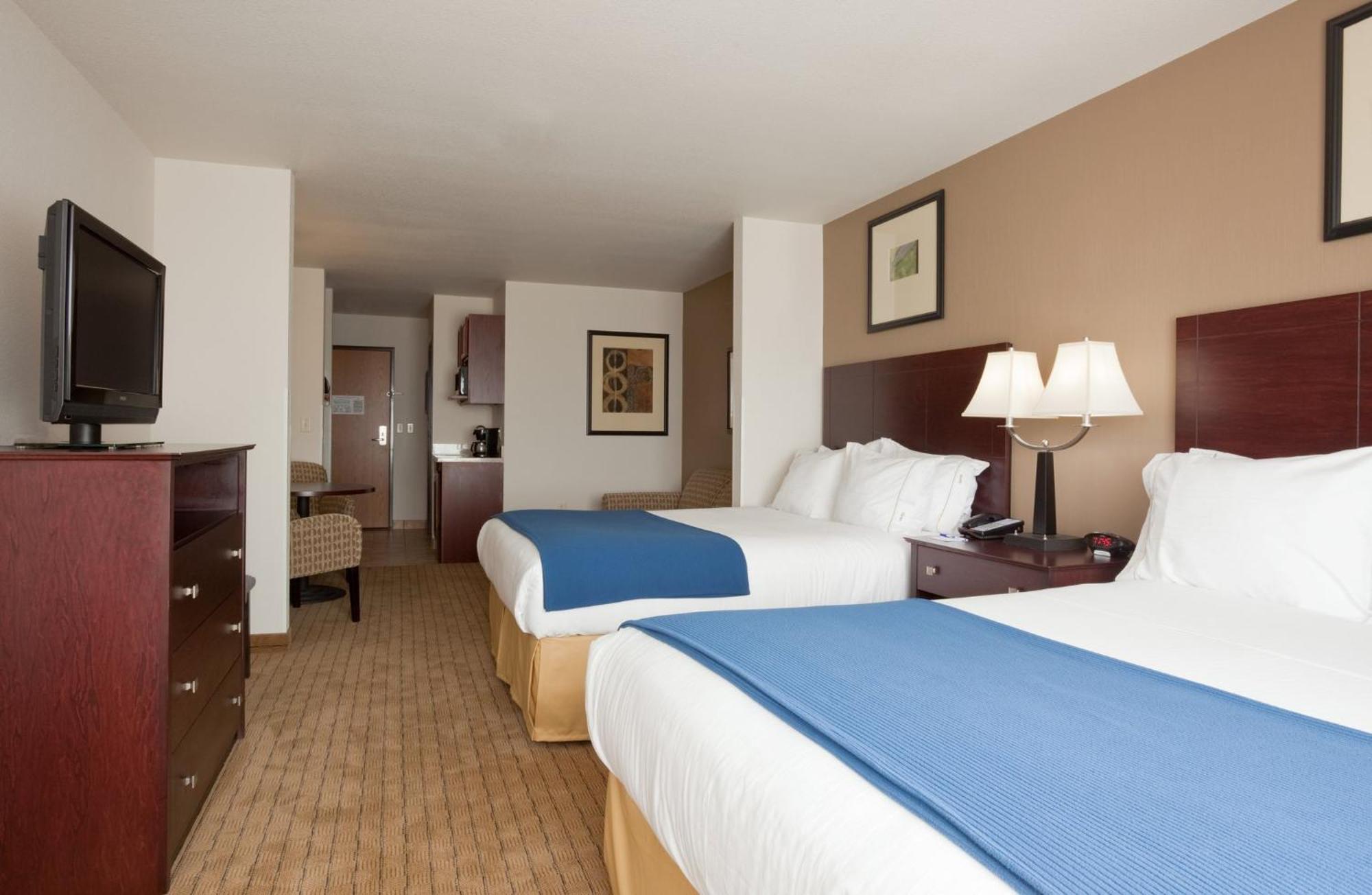 Holiday Inn Express Hotel & Suites Antigo By Ihg Eksteriør bilde